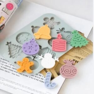 Christmas Theme Silicone Mould - 8 Cavity | DIY Festive Resin Charms, Ornaments, Chocolates & Soaps