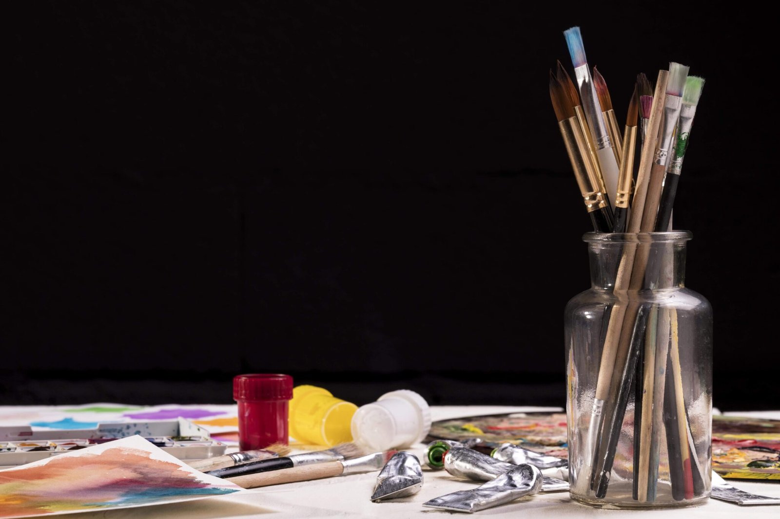 about us 2048x1365 1