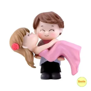 Couple Miniature: Boy Carrying Girl – 5.5cm x 6cm | Romantic Figurine